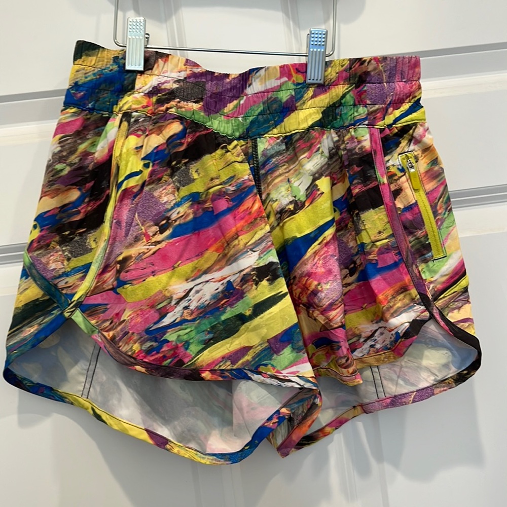 Lululemon Tracker 4” Catalyst Multi Size 8 - image 2